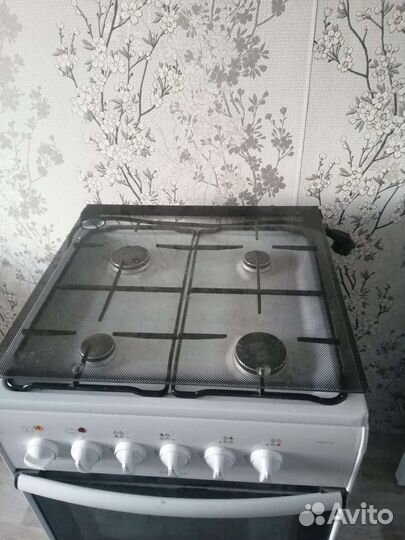 Газовая плита с электрической духовкой