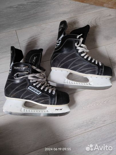 Коньки хоккейные 43 размер бауер