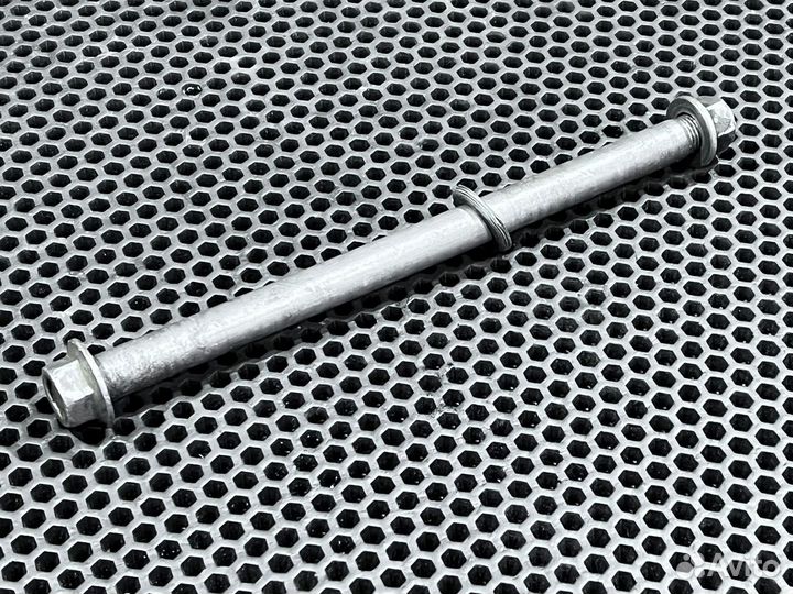 Передняя ось Yamaha YZ 80 1993-2001