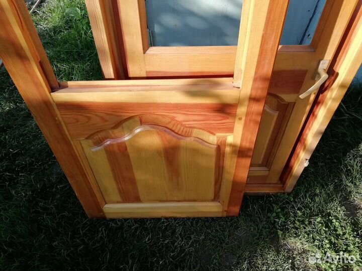 Дверь деревянная