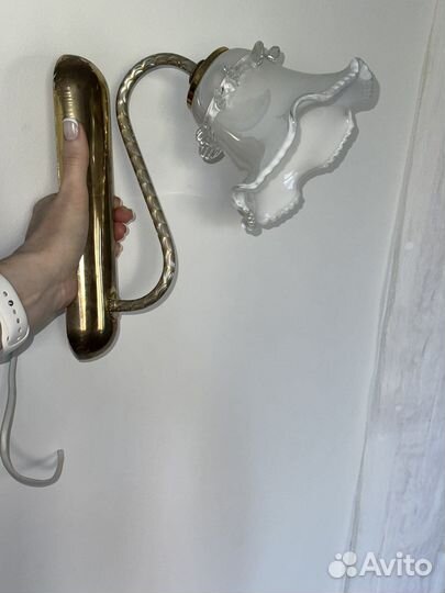 Бра настенное белый плафон