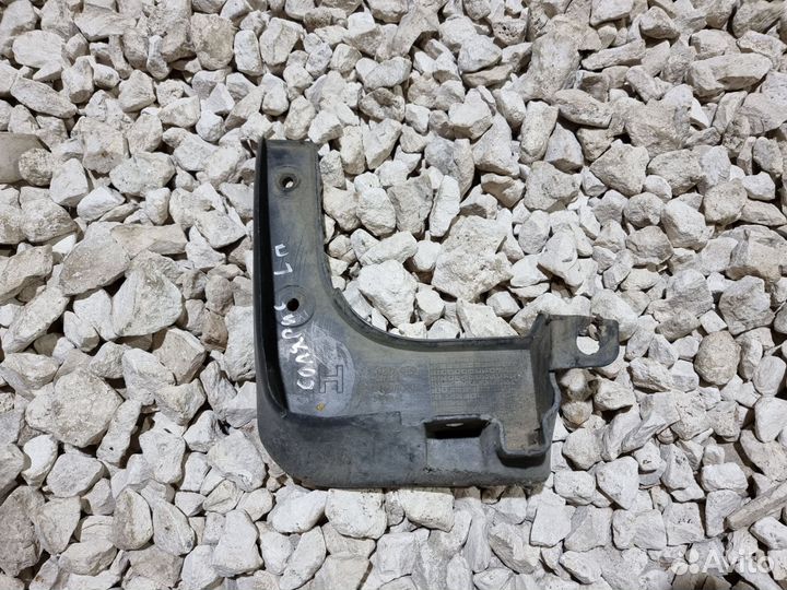 Брызговик передний левый Солярис