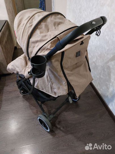 Прогулочная коляска Jetem Lavida