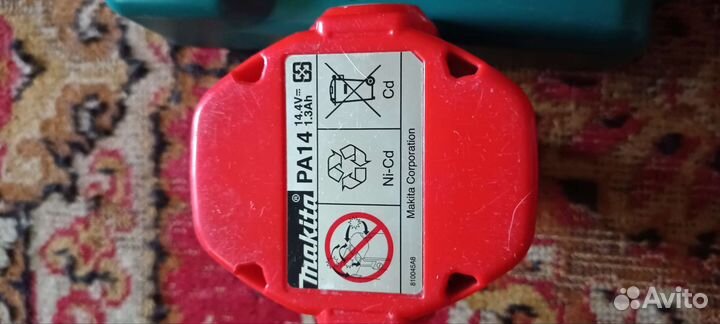 Зарядное устройство и аккумуляторы