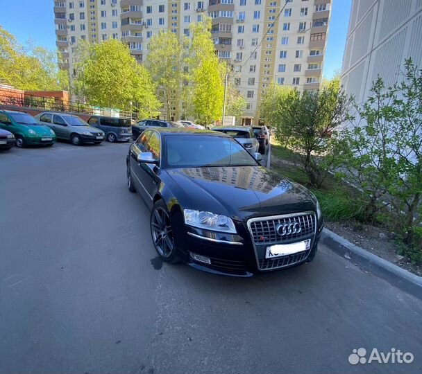 Audi S8 d3