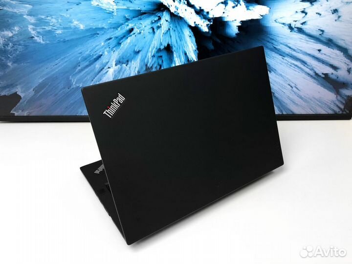 Надёжный ноутбук Lenovo ThinkPad i5 / IPS / SSD