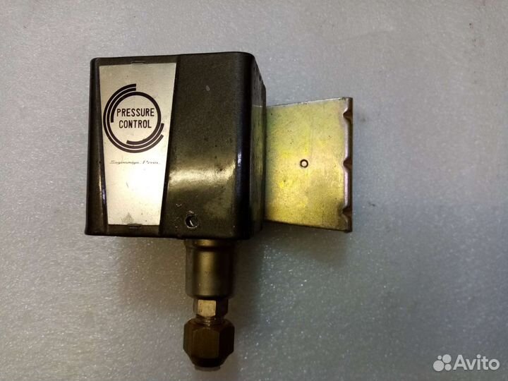 Реле давления HNS-C130X