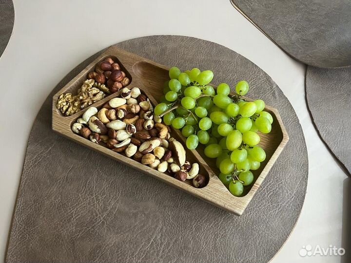 Блюдо из натурального дерева