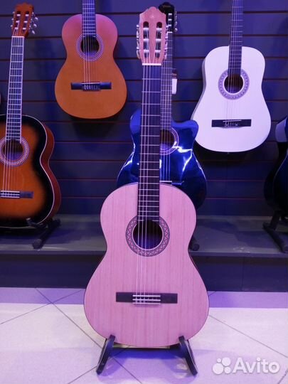 Гитара Yamaha c40