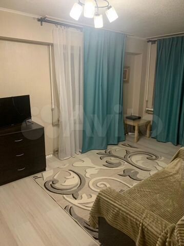 2-к. квартира, 42 м², 1/5 эт.