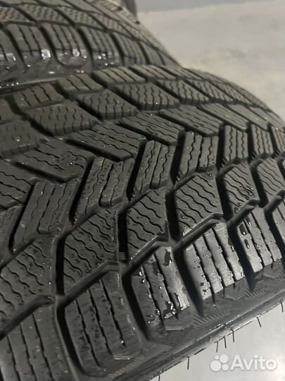 Michelin X-Ice Snow 225/45 R18