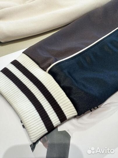 Женская кофта на молнии Celine