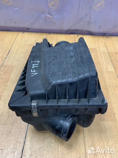 Корпус воздушного фильтра Opel Zafira A Z18XE