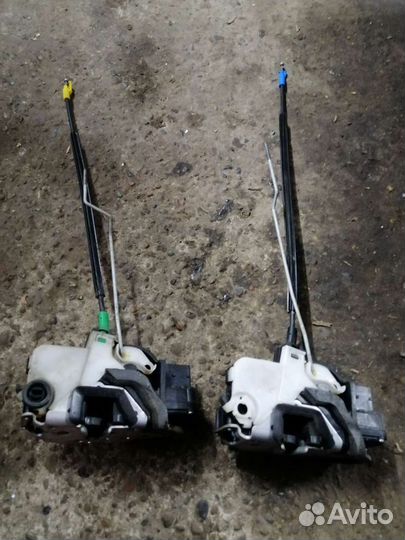 Замок двери Chevrolet Cruze