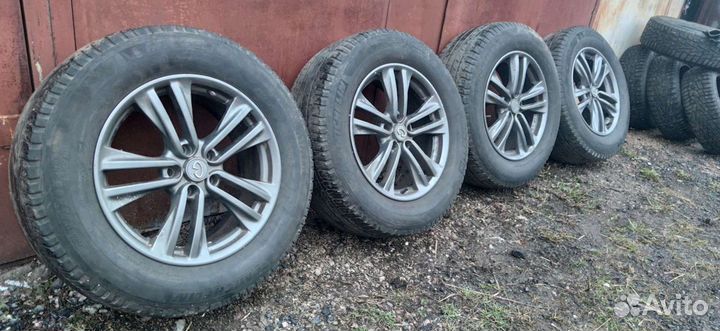 R18 Michelin Latitude Alpin HP 265/60, PCD 5x114.3 DIA 73.2