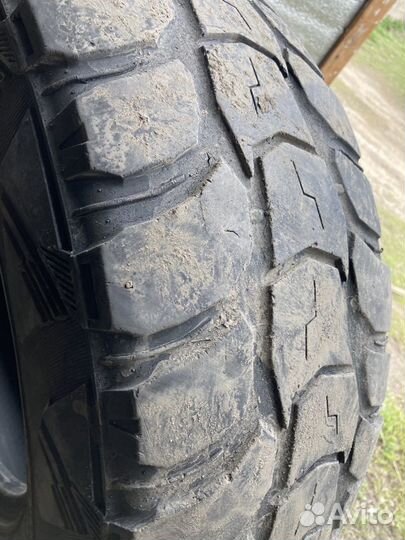 Kumho Road Venture M/T KL71 285/75 R16 126