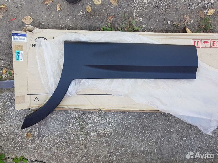 Молдинг задней левой двери Santa Fe3