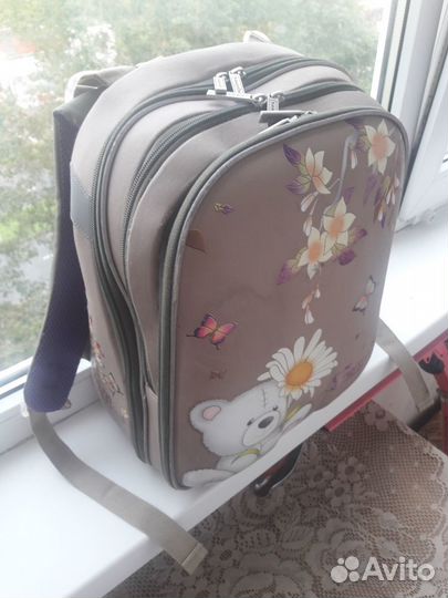 Рюкзак школьный