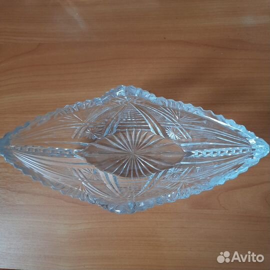 Ваза хрустальная