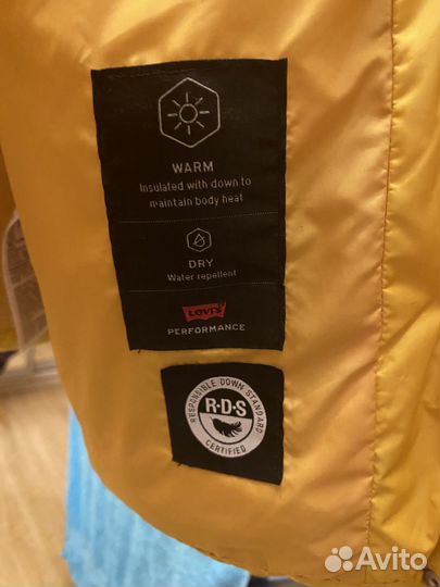 Пуховик женский levis