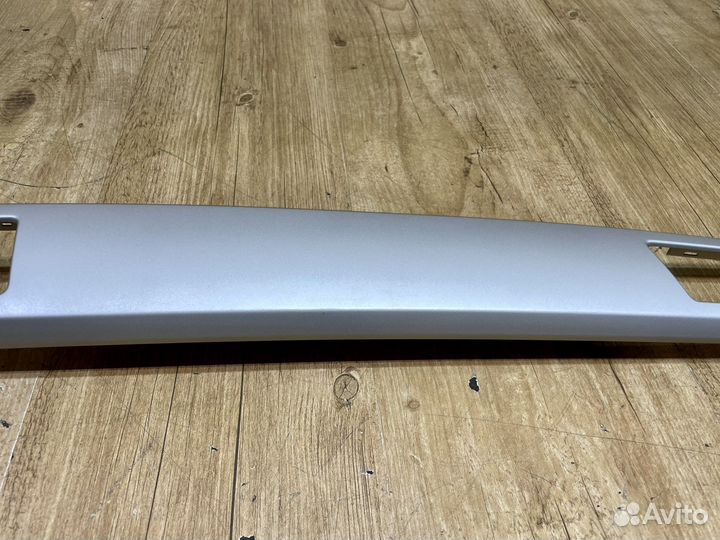 Накладка торпедо BMW E90 правый руль 2005 - 2013г