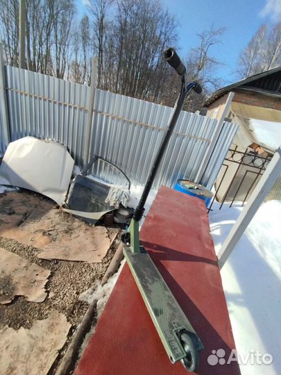 Трюковой самокат Tech Team Shreder