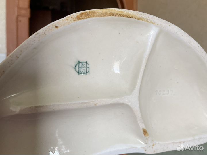 Фарфоровая статуэтка 