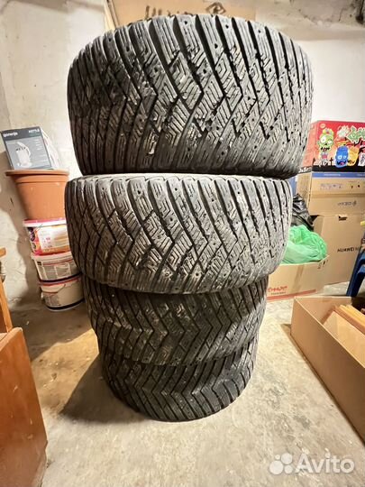 Goodyear UltraGrip 265/50 R20