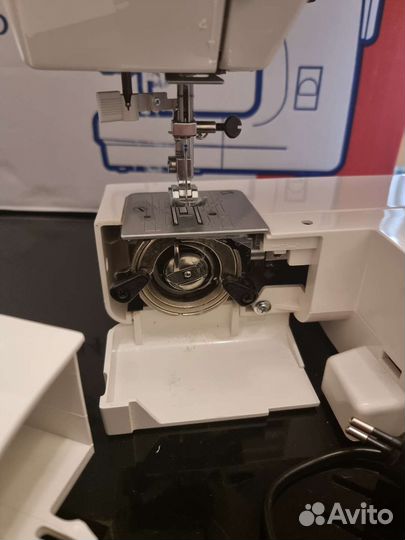 Швейная машина Janome top 14