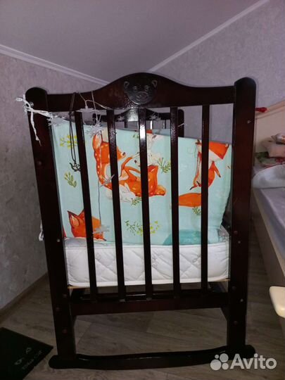 Детская кроватка