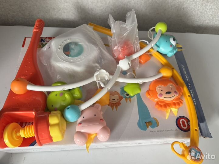 Детская каруселька в кроватку