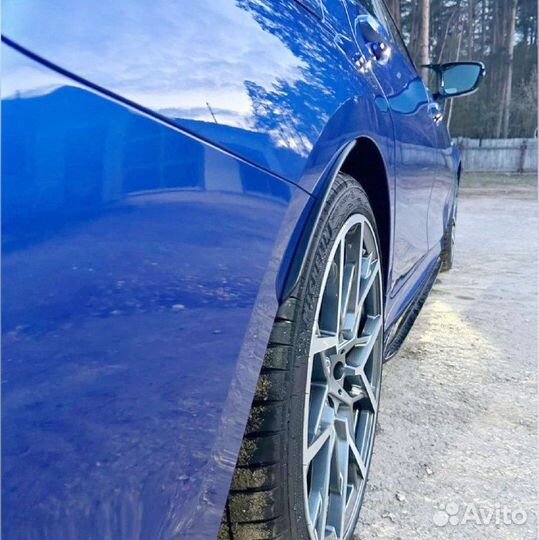 Плавник арки. Защитная накладка на крыло