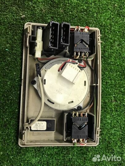 Плафон освещения Audi A8 Quattro D2 ABZ 1998