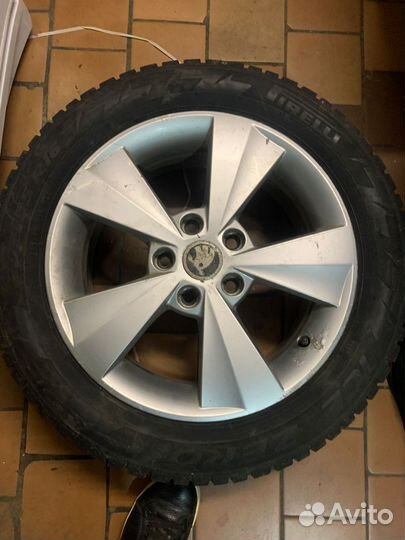 Колеса в сборе r16 зимние 5 112