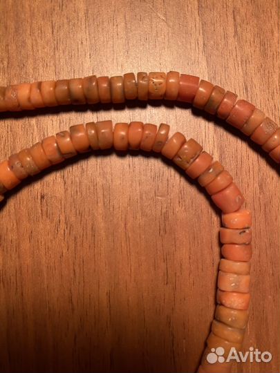 Бусы коралл