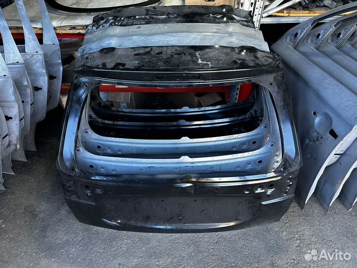 Крышка багажника Mitsubishi Outlander 3 GF