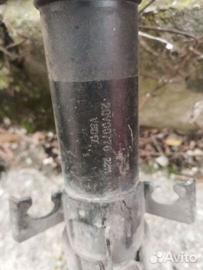 Стойки передние mercedes vito 638