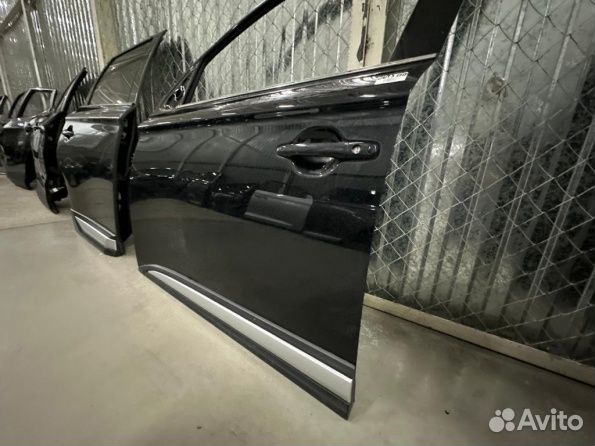 Дверь передняя левая Mitsubishi Outlander 3