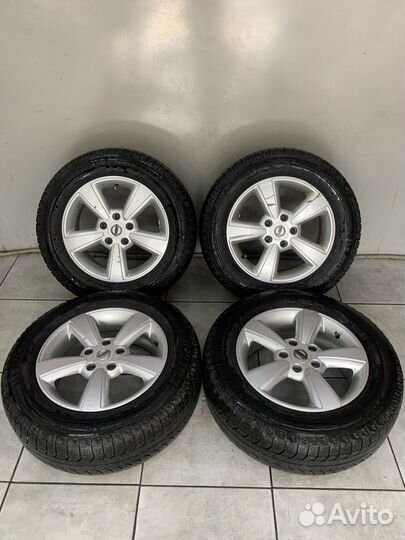 Зимние колеса на Nissan 215/65 R16