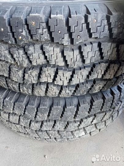 Nokian Tyres Hakkapeliitta 10 31/10.5 R15 и 31/10.5 R15