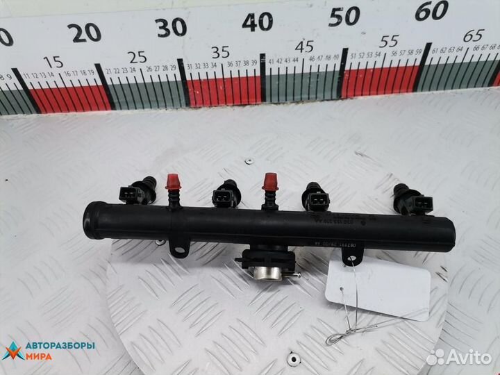 Форсунка Volkswagen Polo 3 2000 030906031J