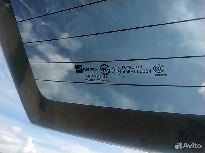 Заднее стекло chevrolet cruze седан