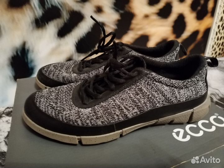 Кроссовки Ecco 39