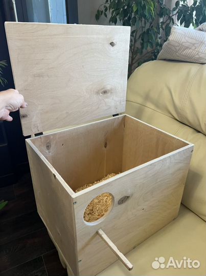 Гнездо для попугаев