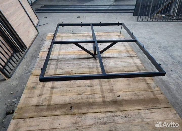 Железная кровать в стиле лофт