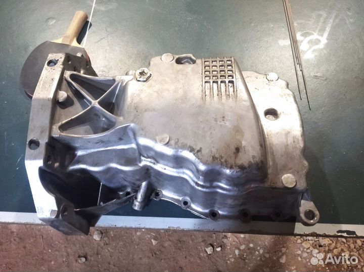 Поддон масляного картера рено