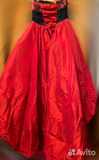 Вечернее платье