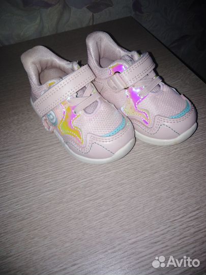 Кроссовки детские для девочек