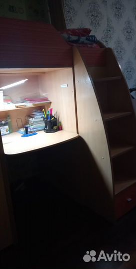 Двухъярусная кровать