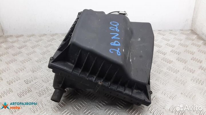 Корпус воздушного фильтра Opel Astra J 2012
